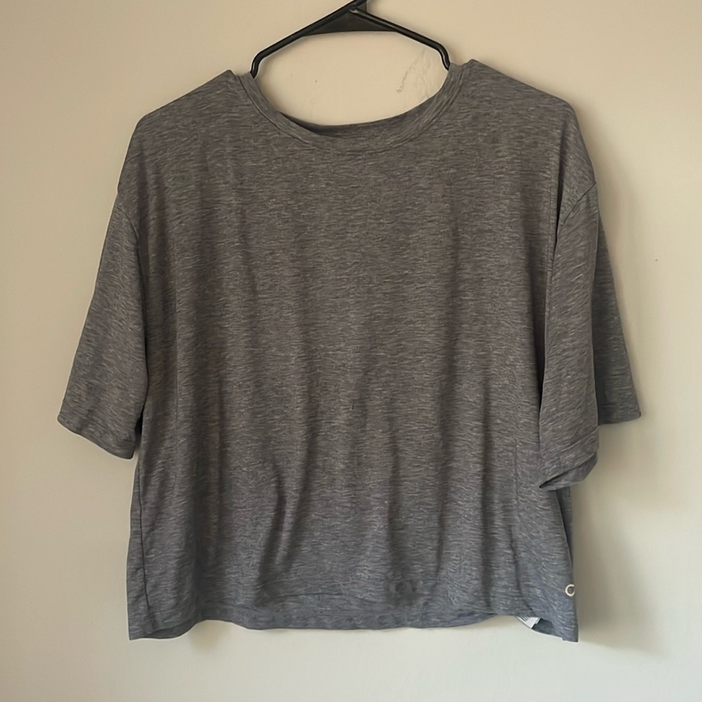 GapFit Breathe Crop Loose Top